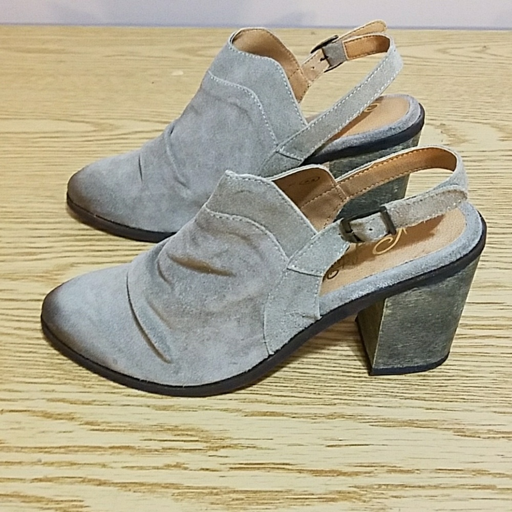 Naughty Monkey Clog 9 1/2